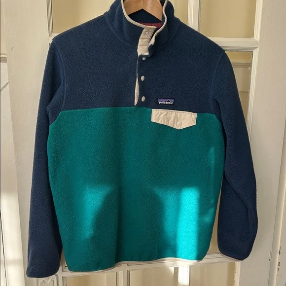 Patagonia Navy and Teal Fleece Pullover, Synchilla - Picture 3 of 9